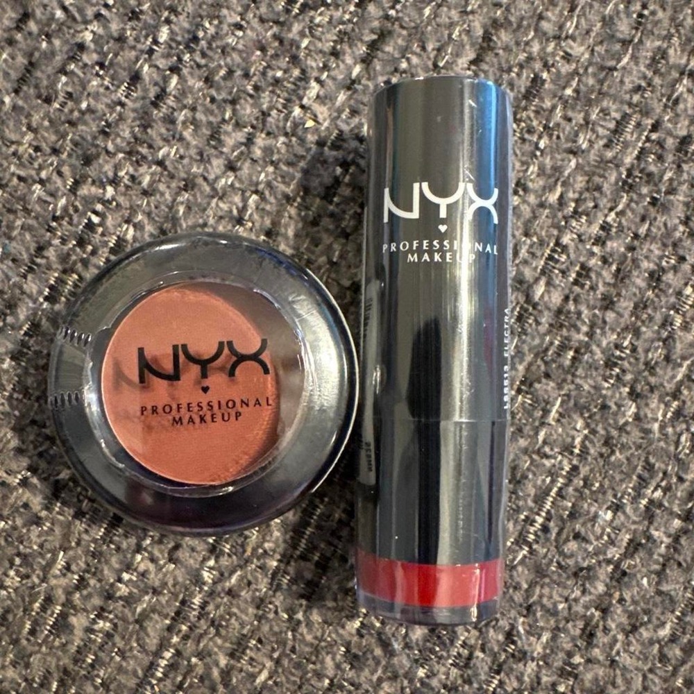 NYX blush and lipstick bundle - Picture 1 of 3